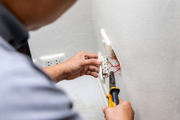 Best Electrical Outlet Repair  in San Castle, FL